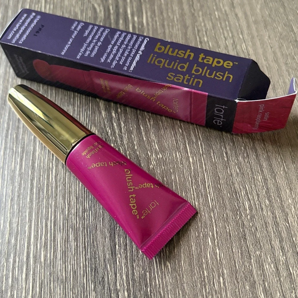 ❤️$12 NWT Tarte Blush Tape Liquid Blush in Satin Pink Raspberry